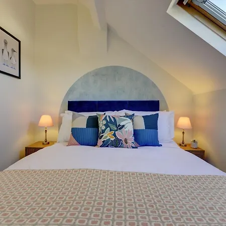 Regency Nest By Spa Town Property - Stylish 3 Bedroom Apartment On 2 Floors, Central Leamington Spa Exterior photo