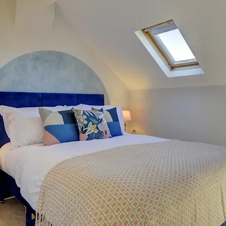 Regency Nest By Spa Town Property - Stylish 3 Bedroom Apartment On 2 Floors, Central Leamington Spa Exterior photo