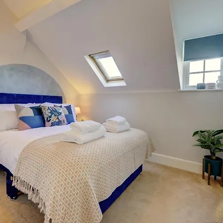 Regency Nest By Spa Town Property - Stylish 3 Bedroom Apartment On 2 Floors, Central Leamington Spa Exterior photo