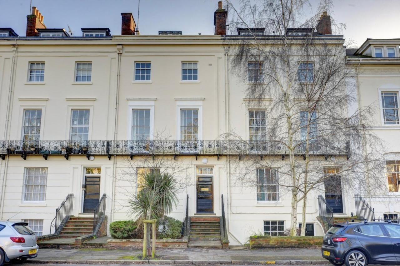 Regency Nest By Town - Stylish 3 Bedroom On 2 Floors, Leamington Spa