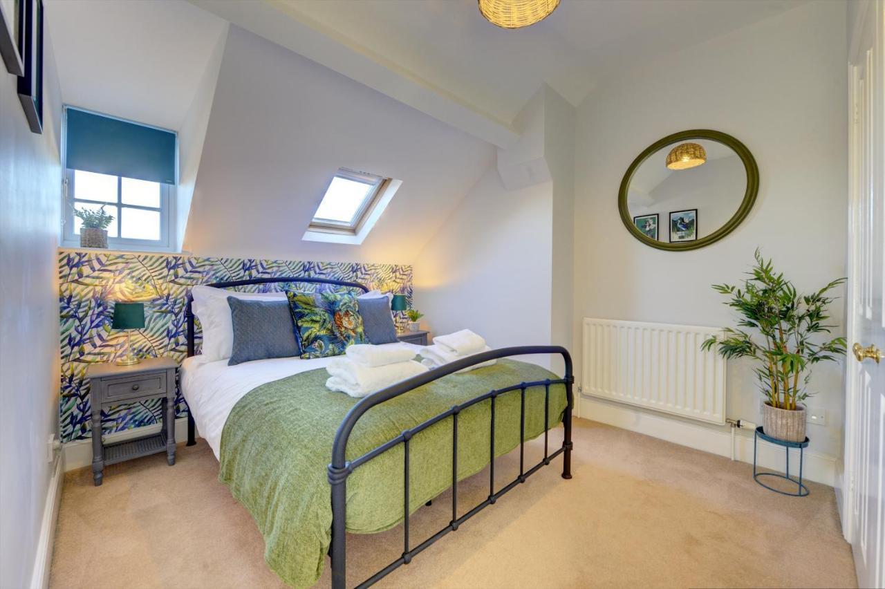 Apartment Regency Nest By Town - Stylish 3 Bedroom On 2 Floors,