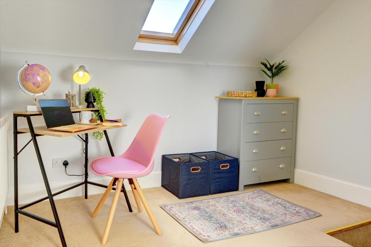 Regency Nest By Town - Stylish 3 Bedroom On 2 Floors, Apartment Leamington Spa