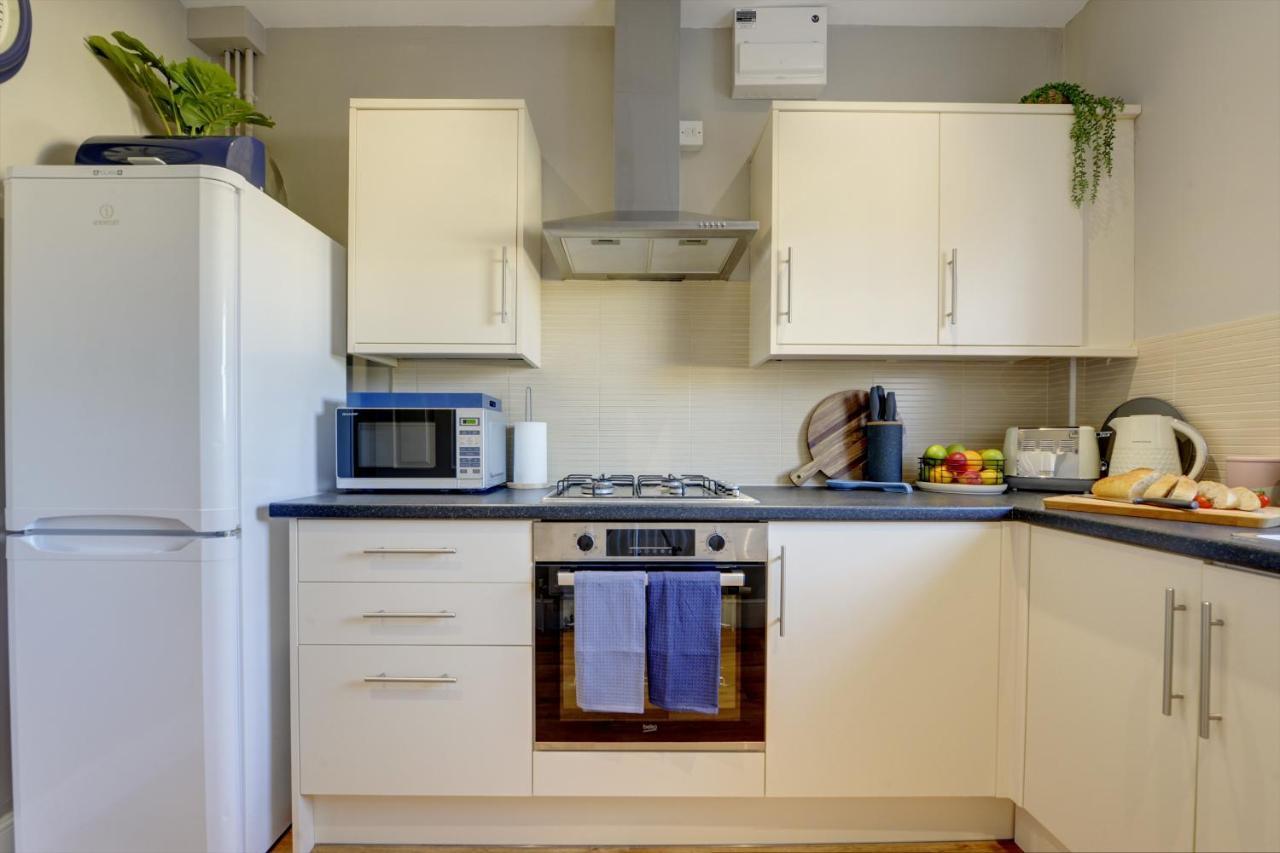 Apartment Regency Nest By Town - Stylish 3 Bedroom On 2 Floors, *